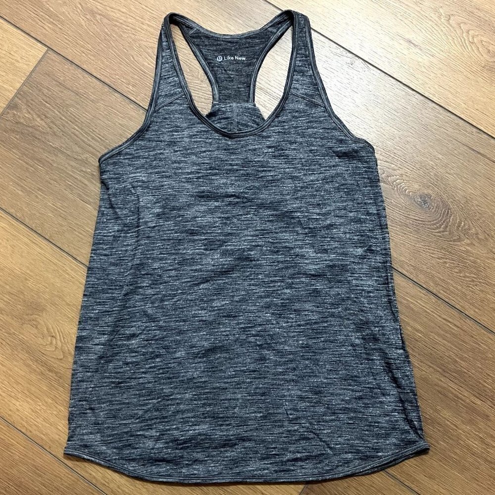 Lululemon Heathered Black Essential Pleated Tank (Size 6)